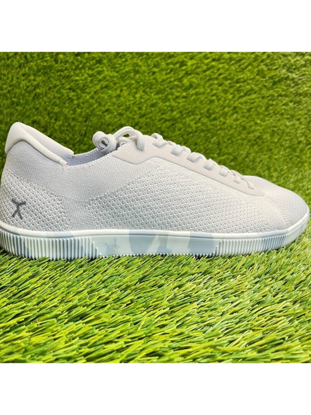 Flux Adapt Trainer Gray Mens Size 10.5 Athletic Walking Knit Shoes Sneakers